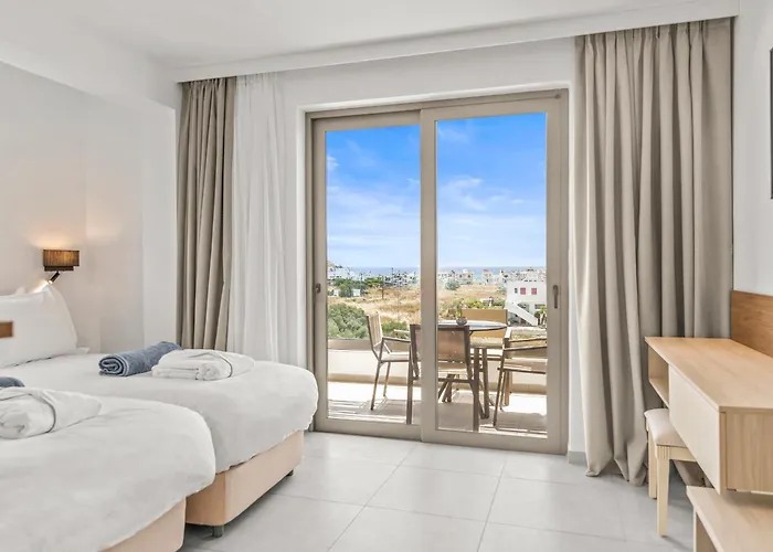 Hotel Kouros Stone Charaki