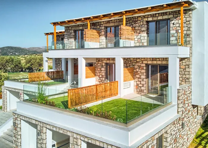 Kouros Stone 3* Charaki