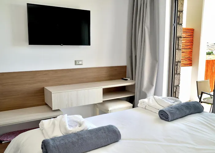 Hotel Kouros Stone Charaki