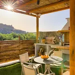 Kouros Stone Hotel