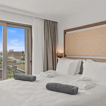 Kouros Stone Szálloda 3*