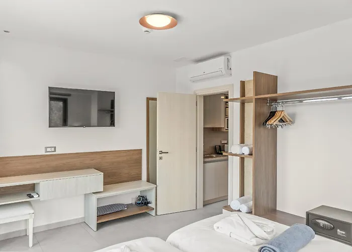 Kouros Stone Hotel Haraki