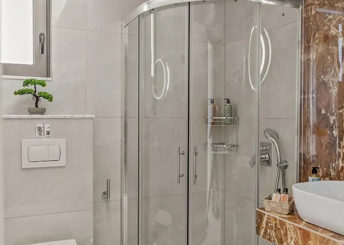 Kouros Stone Хараки