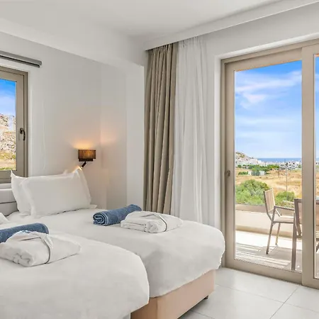 Kouros Stone Hotel Charaki