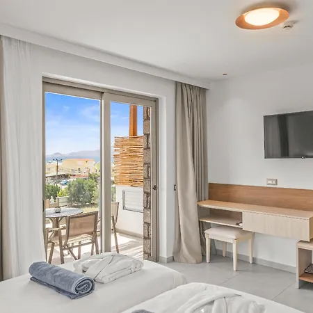 Kouros Stone Hotel Charaki