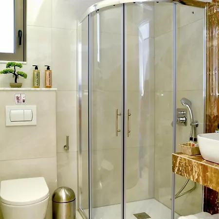 Kouros Stone Hotel 3*