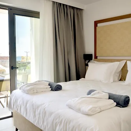 Kouros Stone Hotel Charaki